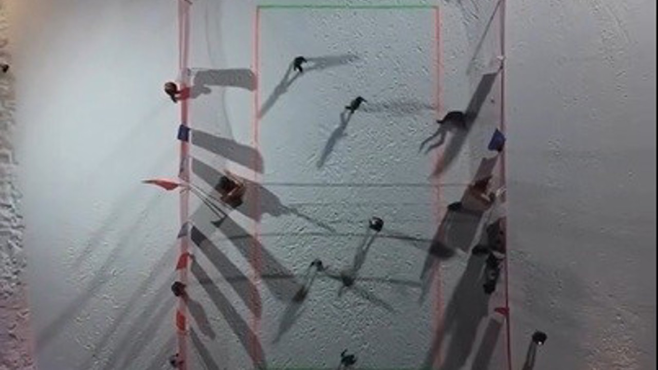 Ergan Dağı’nda kurumlar arası kar voleybolu heyecanı
