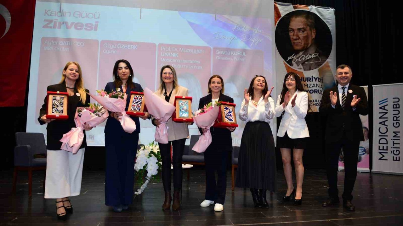 Bursa’da "Kadın Gücü Zirvesi", ilham veren hikâyeler paylaşıldı

