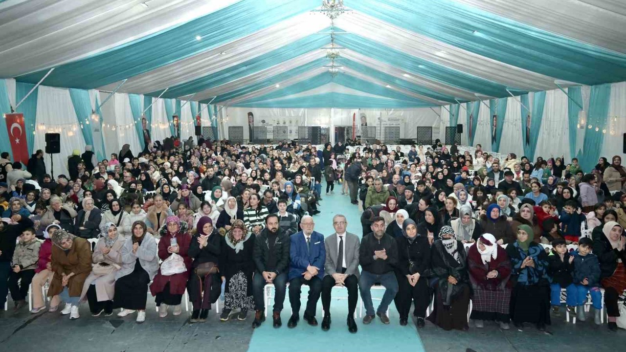 Necmettin Nursaçan Esenyurt’ta vatandaşlarla buluştu
