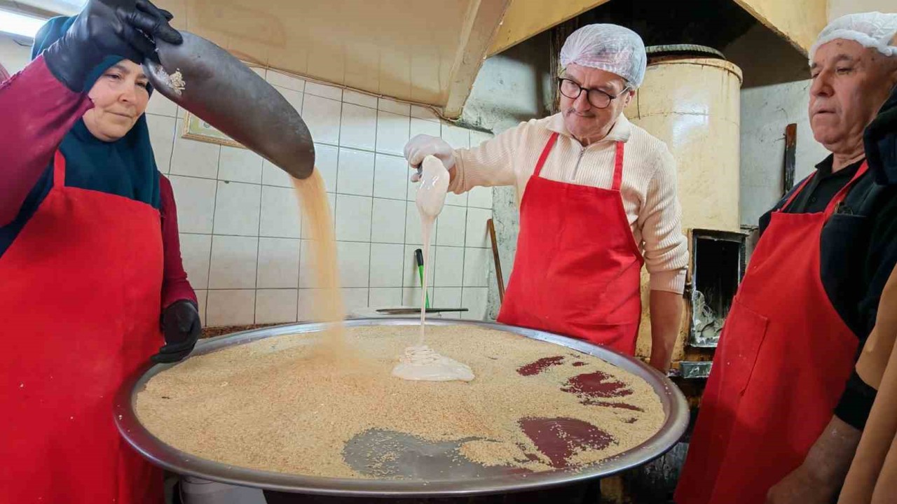 Ramazan geleneği ’Susamlı helva’ tezgahlarda
