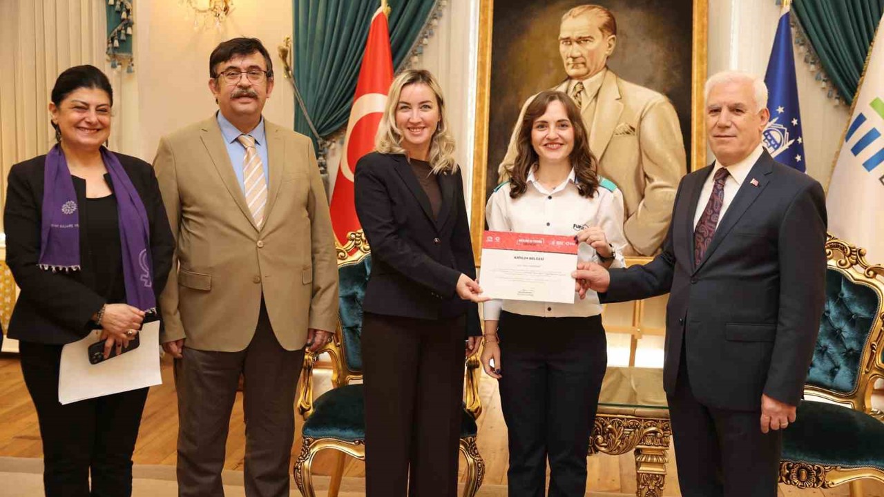 Bursa’nın rayları kadınlara emanet
