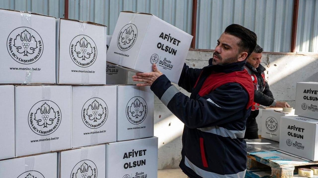 Manisa’da ramazan dayanışması giderek büyüyor
