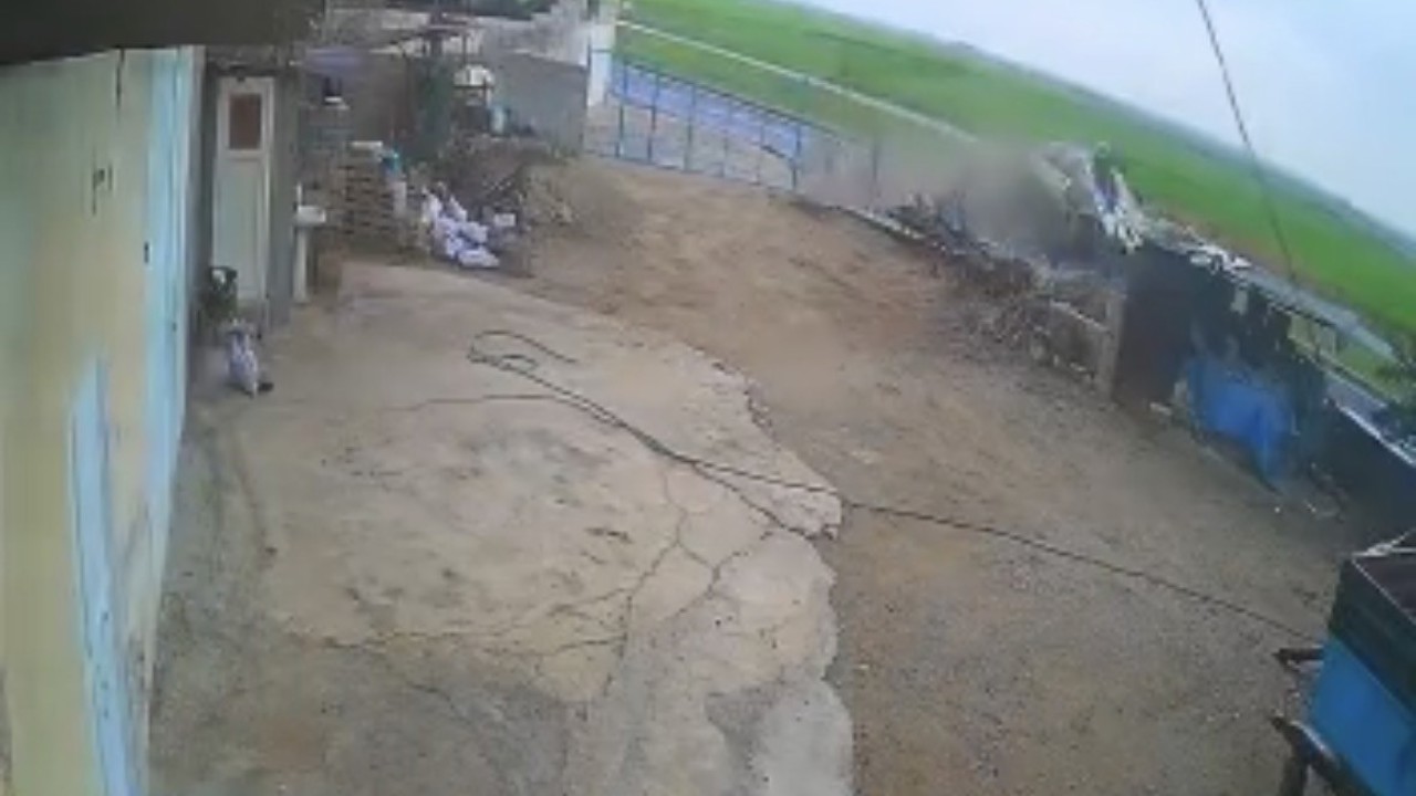 Mardin’de 3 kişinin yaralandığı kazanın güvenlik kamerası görüntüleri ortaya çıktı
