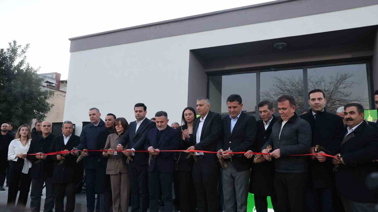 Kozan’da taziye ve kültür evi dualarla açıldı
