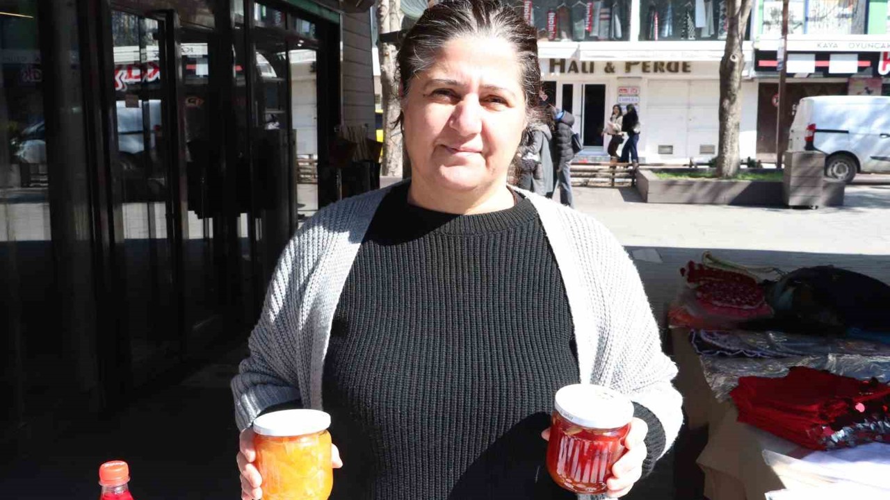 Depremin yıktığı hayatını kavanozlara sığdırdığı reçellerle yeniden kurdu
