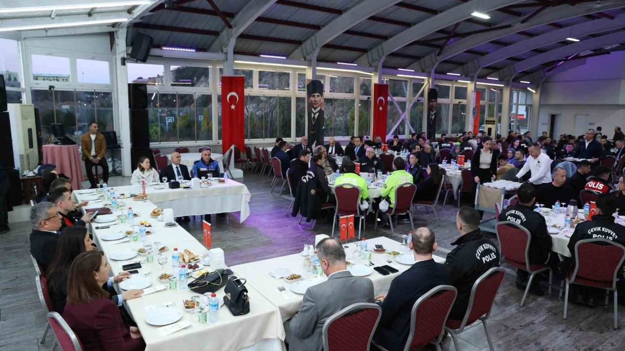 Vali Hacıbektaşoğlu emniyet teşkilatıyla iftarda buluştu
