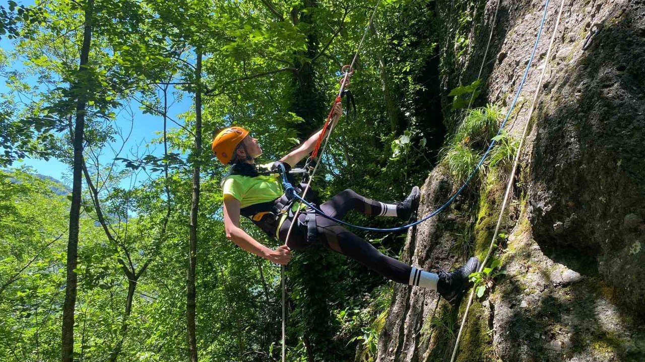 Hayat kurtaran ellerden 8 Mart mesajı
