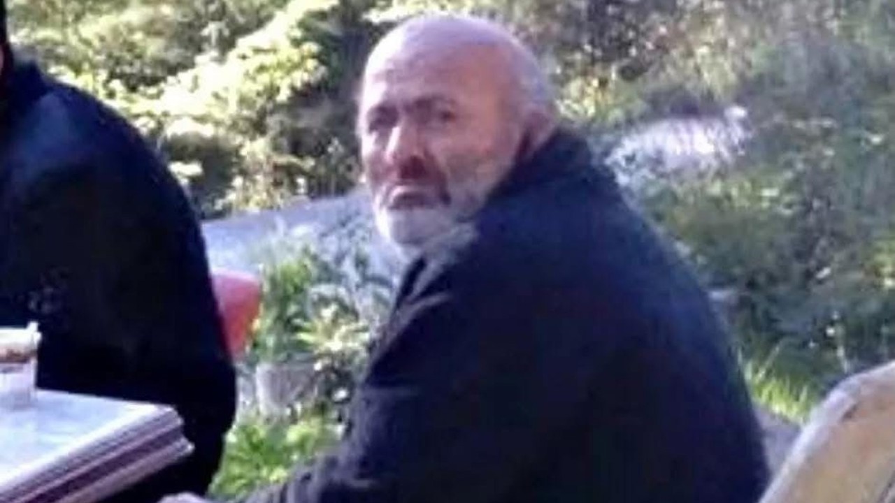 Yalnız yaşadığı evde hareketsizce yatarken bulunan adam kurtarılamadı
