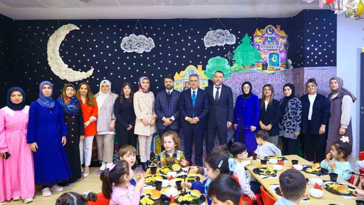 İlkadım’da minikler, tekne oruçlarını Başkan Kurnaz ile birlikte açtı
