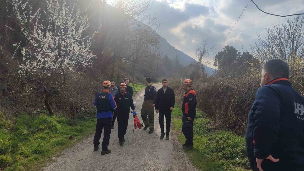 Bursa’da dağlık alanda mahsur kalan yaralı vatandaş kurtarıldı
