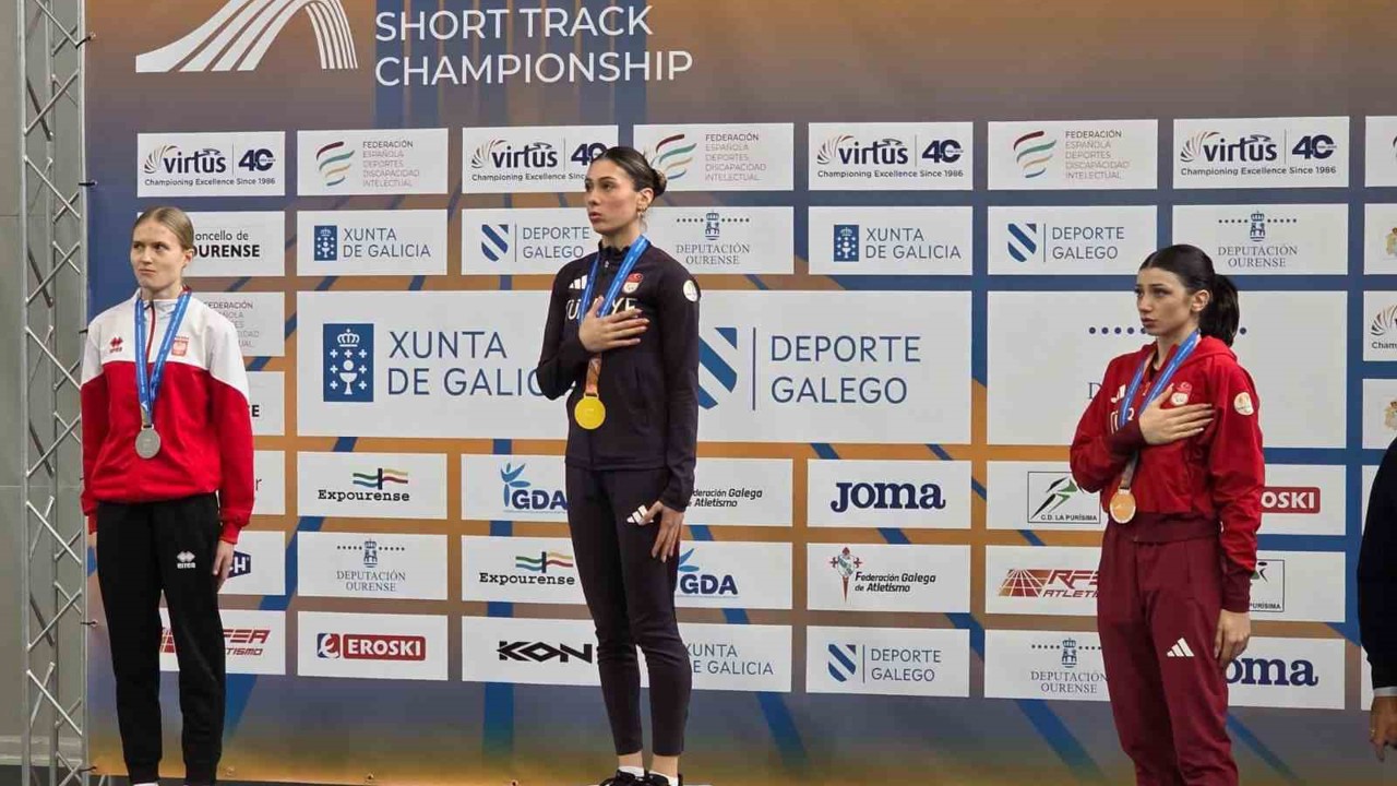 Milli sporcu Aysel Önder tarih yazdı
