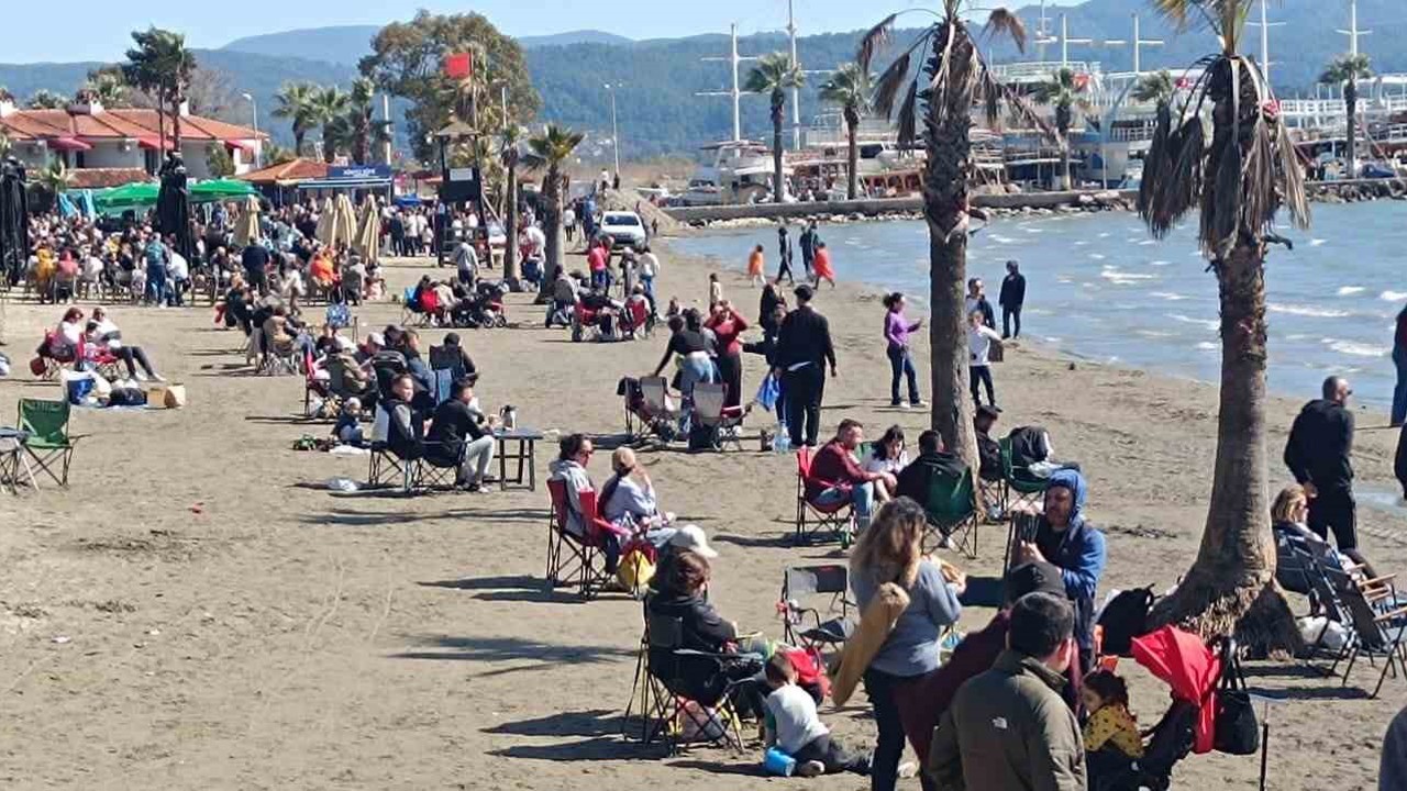 Akyaka’da 8 Mart kutlaması renkli görüntülere sahne oldu
