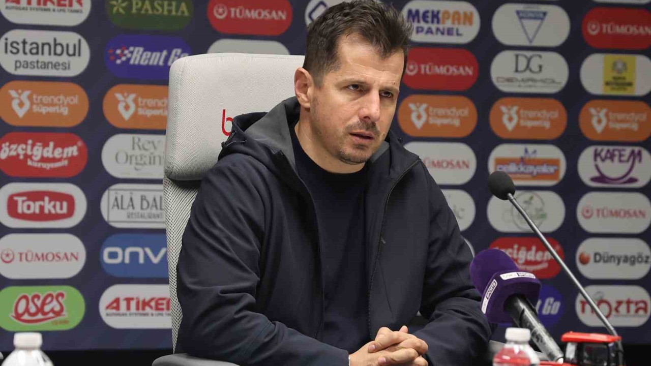 Emre Belözoğlu: "Oyuncular için de bizim için de zor bir süreç"
