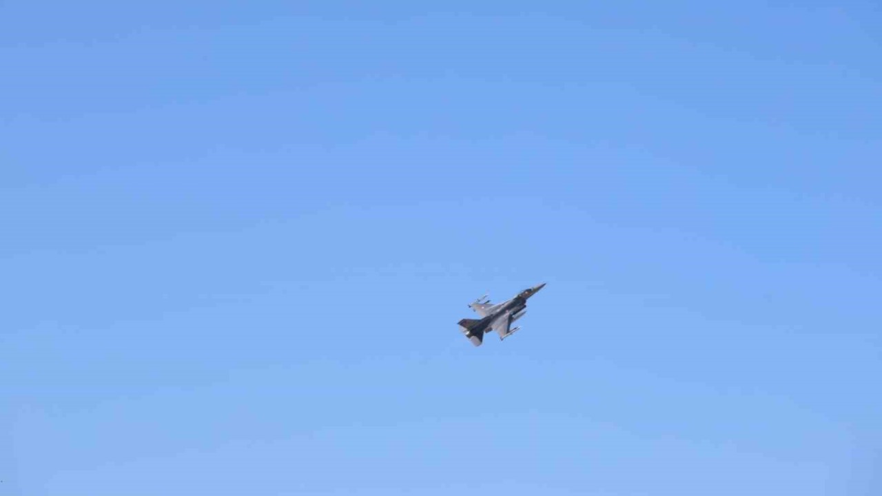 Türkiye’nin gönderdiği F-16’lar KKTC’de
