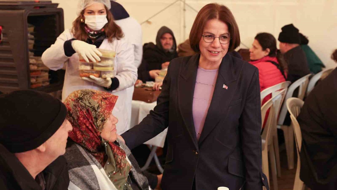 Başkan Köymen, Maltepelilerle iftar sofrasında buluştu
