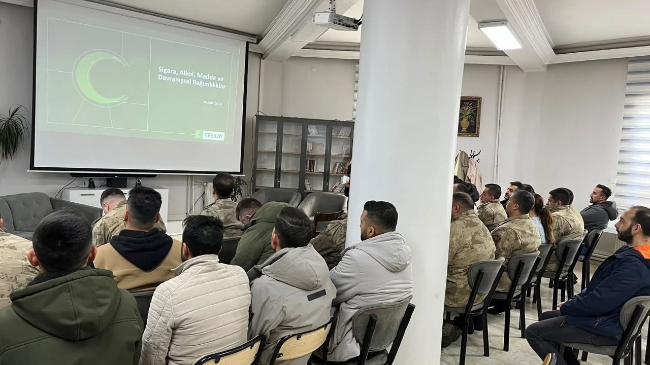 Kars’ta jandarmaya bağımlılıkla mücadele eğitimi
