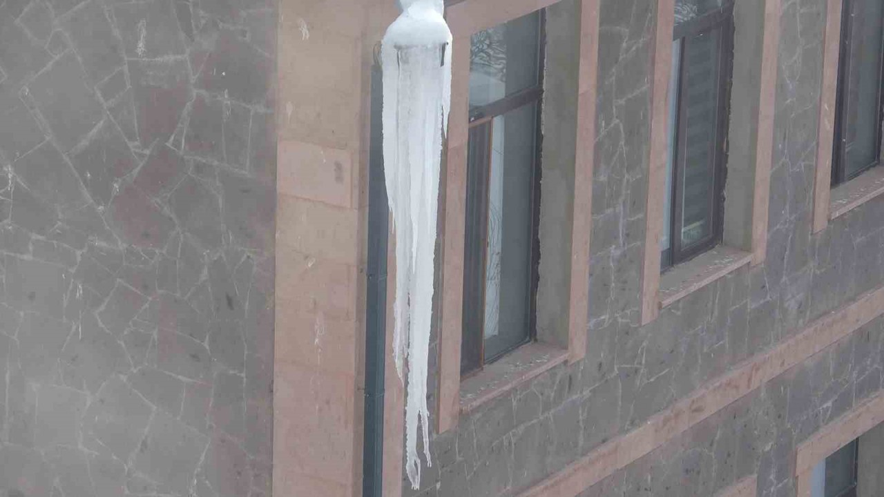 Ardahan’ın Göle ilçesi Türkiye’nin en soğuk yerleşim yeri oldu
