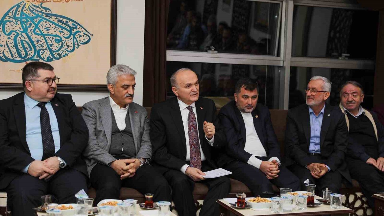 Faruk Özlü savunma sanayiinin dünü ve bugününü anlattı
