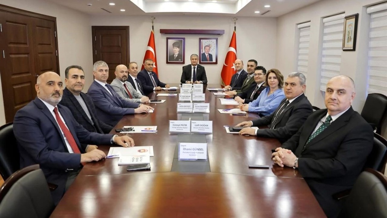 Uluslararası Adana Portakal Çiçeği Karnavalı hazırlıkları değerlendirildi

