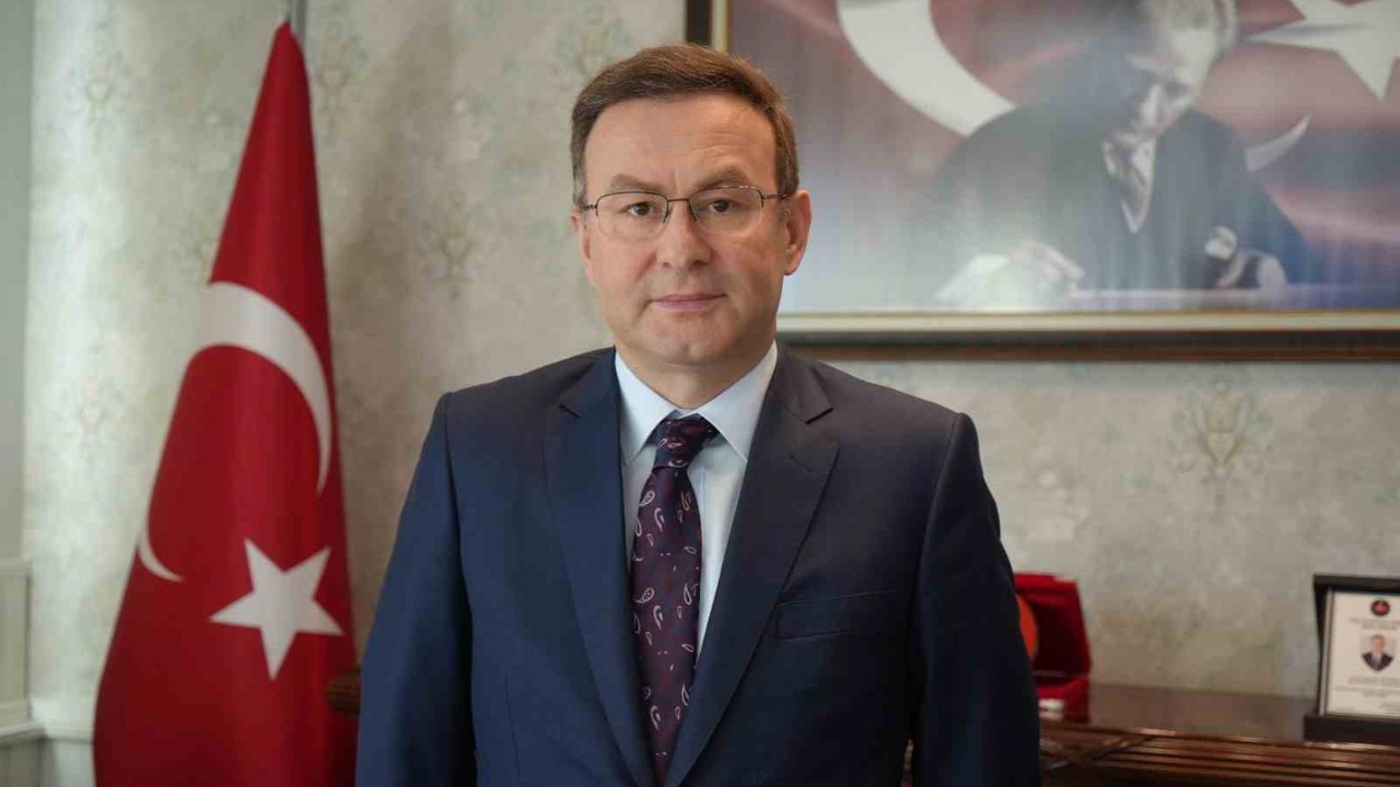 Cumhurbaşkanı Erdoğan’dan ödül alan Kaymakam Demirelli: "İdareci mazeret üretmez, imkansızlıklar içinde başarır"
