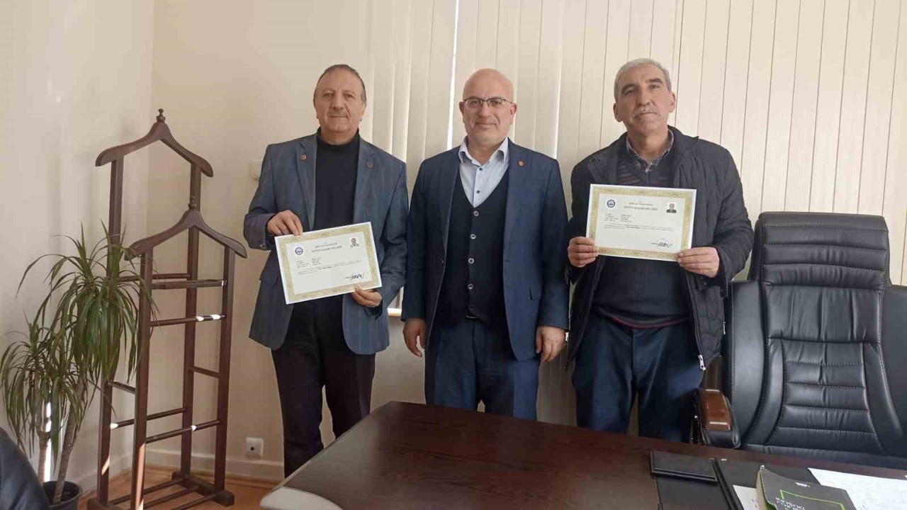 Emet’te imamlara Üstün Başarı Belgesi
