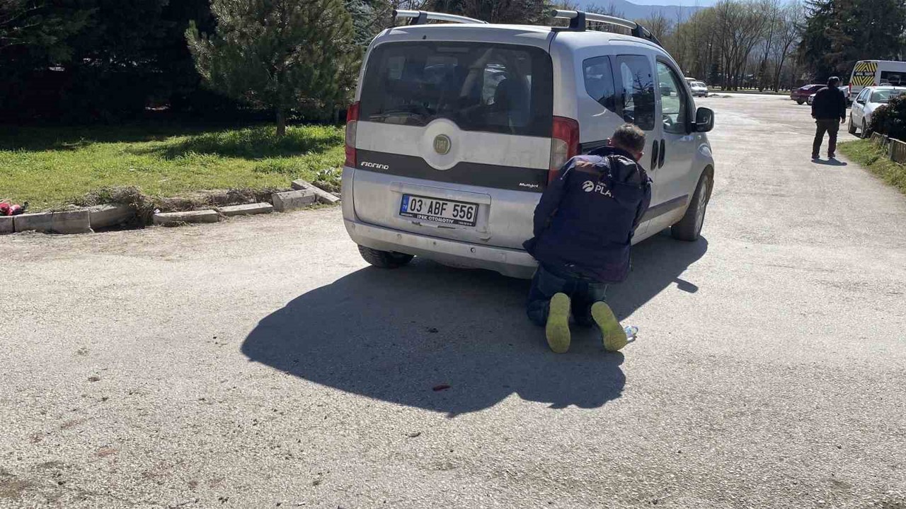 Bolu’da hafif ticari araç ile motosiklet çarpıştı: 1 yaralı
