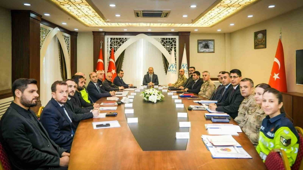 Hakkari’de 805 aranan kişi yakalandı
