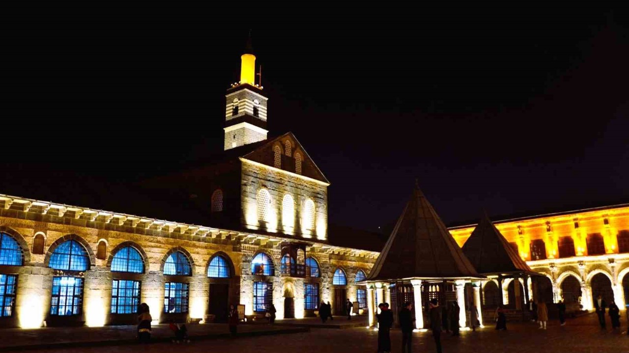 Dicle Elektrik Diyarbakır’ın tarihi mirasına ışık tutuyor
