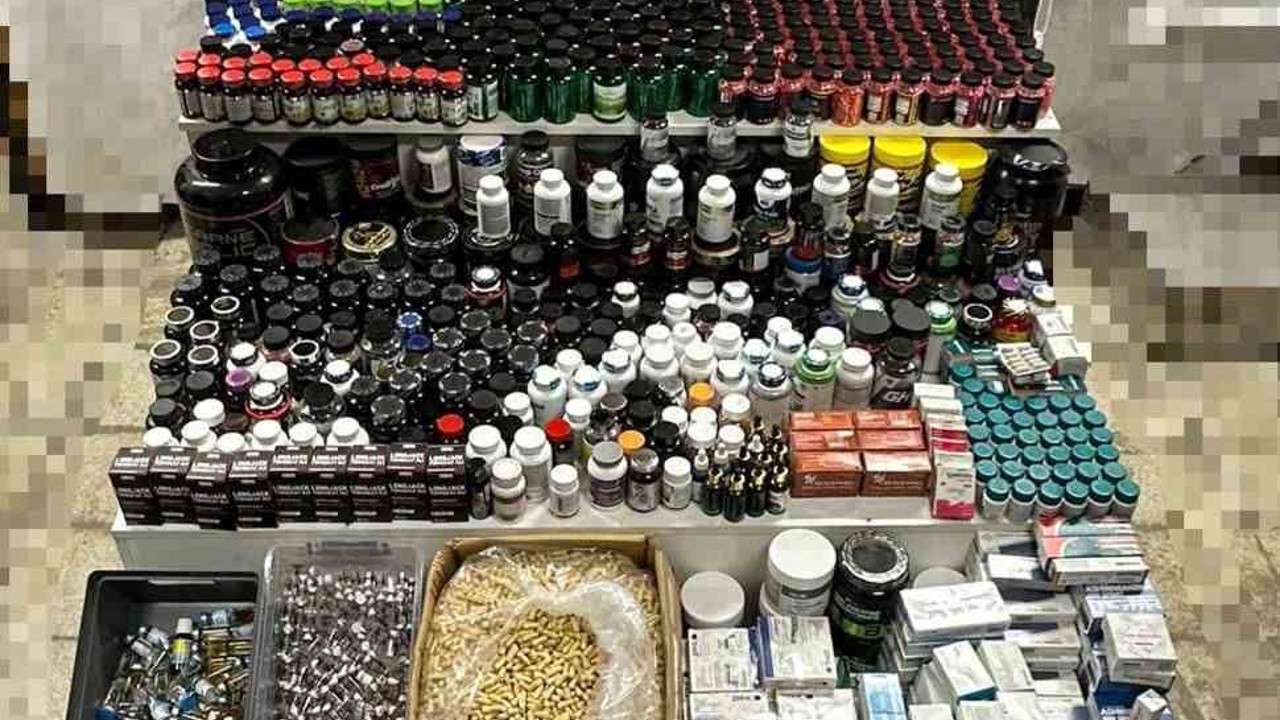 Polis 5 milyon lira değerinde kaçak ilaç ve gıda takviyesi ele geçirdi
