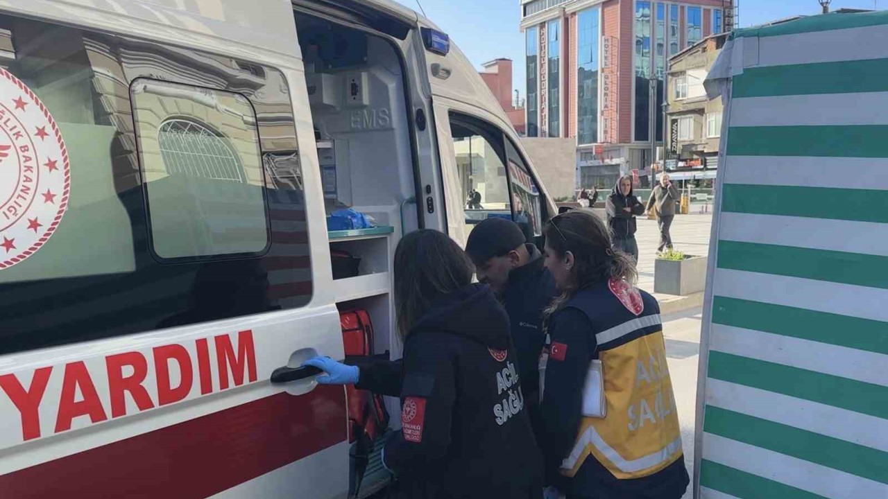 Samsun’da elektrikli motor park halindeki araca çarptı: 1 yaralı
