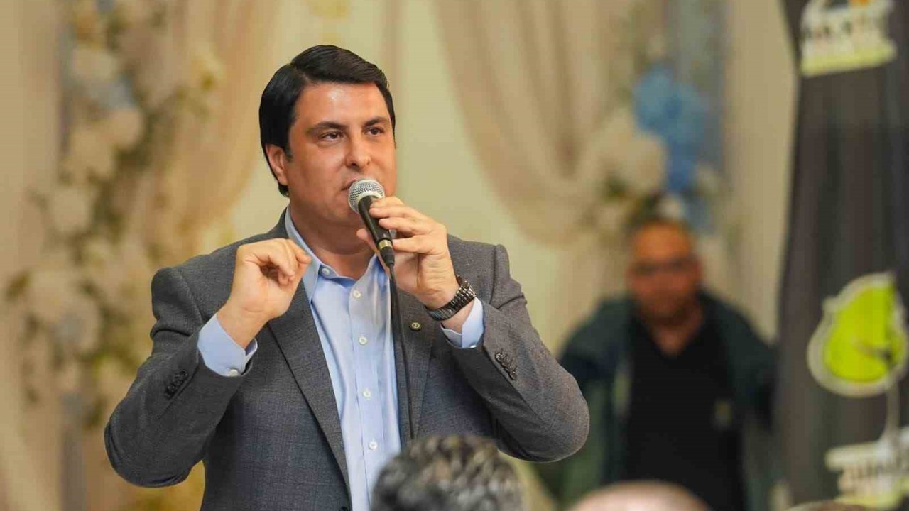 Yılmaz, çalışma arkadaşlarıyla iftar sofrasında buluştu
