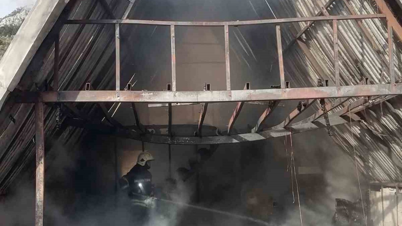 Fethiye’de bungalov ev yangını
