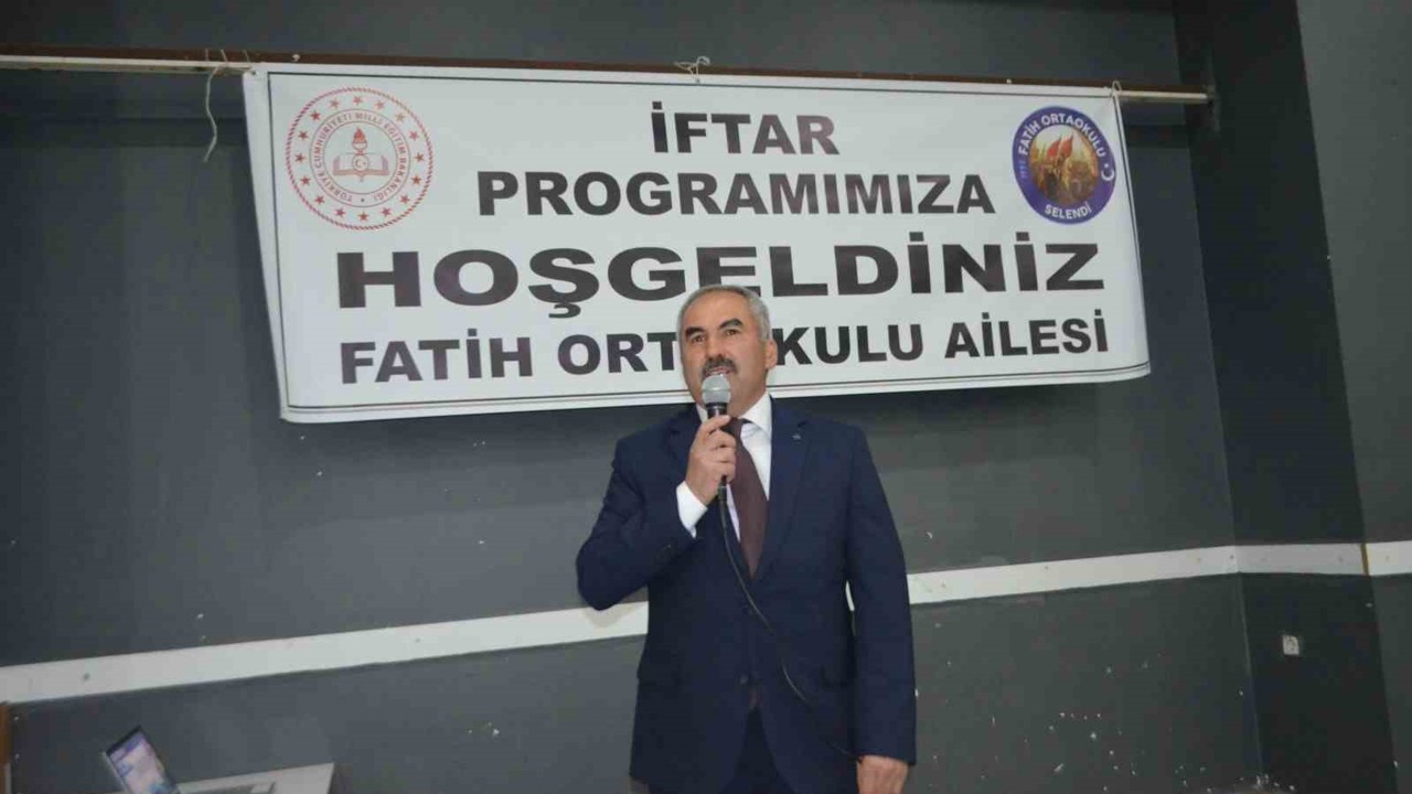 Selendi’de eğitim camiası aynı sofrada buluştu
