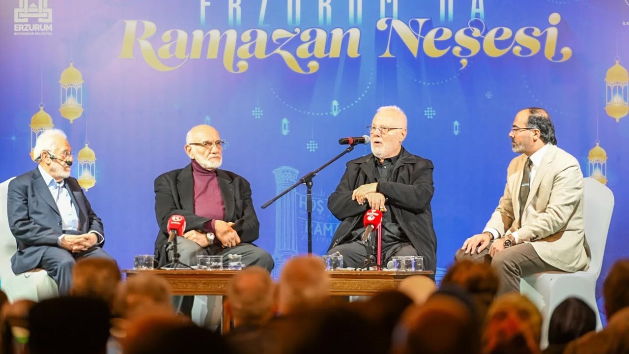 Tarihi mekanda "Medreseden Üniversiteye Erzurum’da İlim"  konuşuldu
