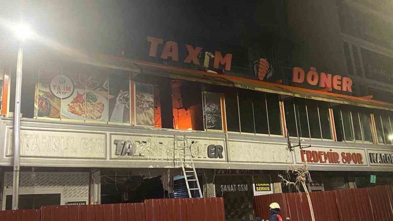Van’da dönerci dükkanında korkutan yangın

