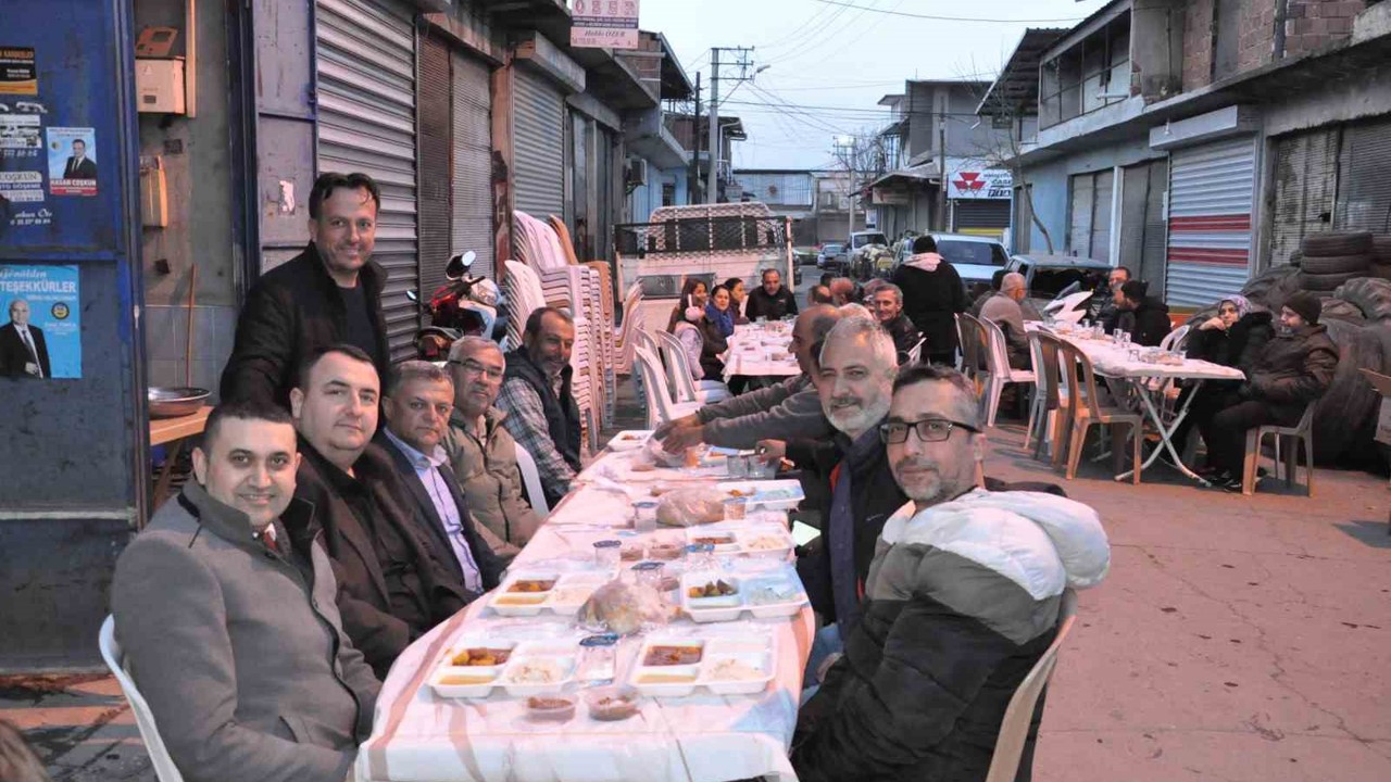 Salihli Eski Sanayi Esnafı 14. geleneksel iftarda buluştu
