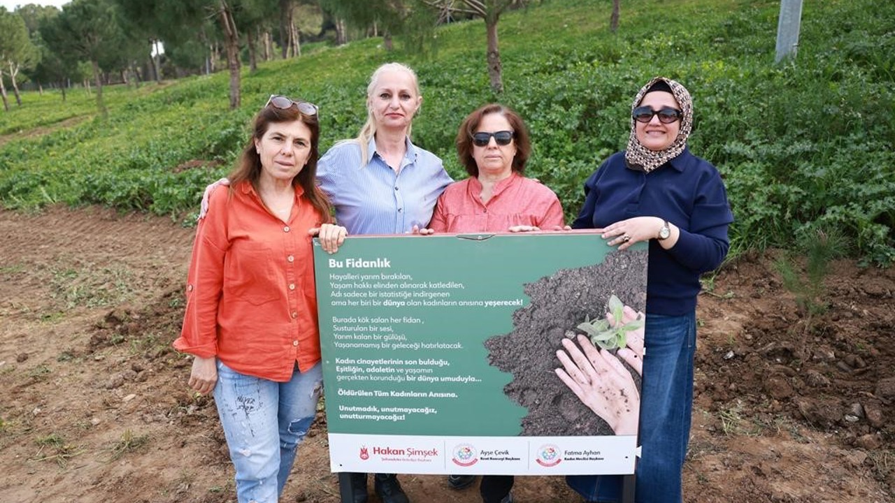 Cinayete kurban giden kadınlar anısına fidan dikildi
