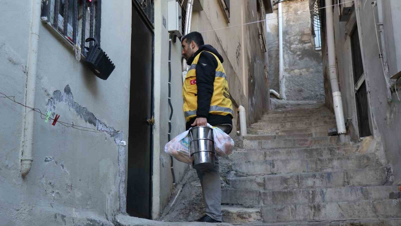 Haliliye’de evlere iftar ikramı devam ediyor
