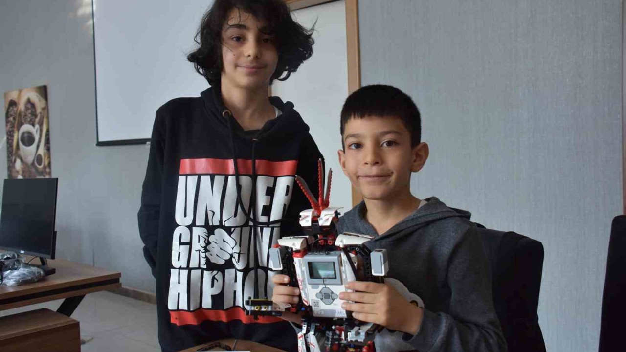 Başkan Çolakbayrakdar, "Bilim ve teknolojiyle güçlü Türkiye’yi inşa ediyoruz"
