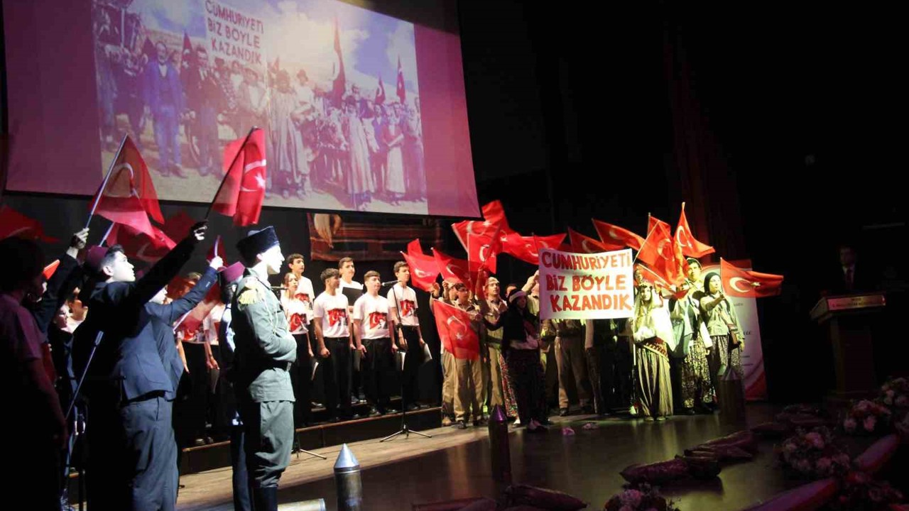 Aydın’da İstiklal Marşı’nın kabulü törenle kutlandı
