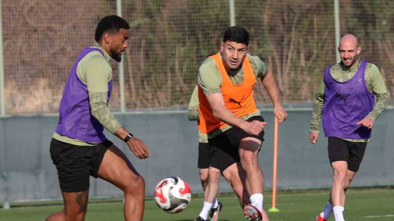 Corendon Alanyaspor, Göztepe maçı hazırlıkları sürdürdü
