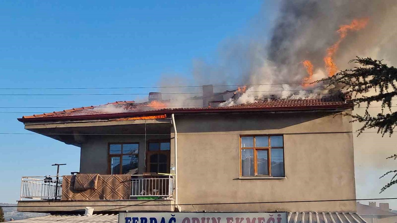 Kütahya’da iftar vakti korkutan yangın
