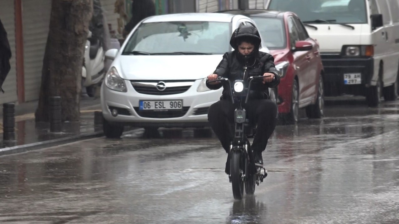 Kilis’te yağış etkili oluyor
