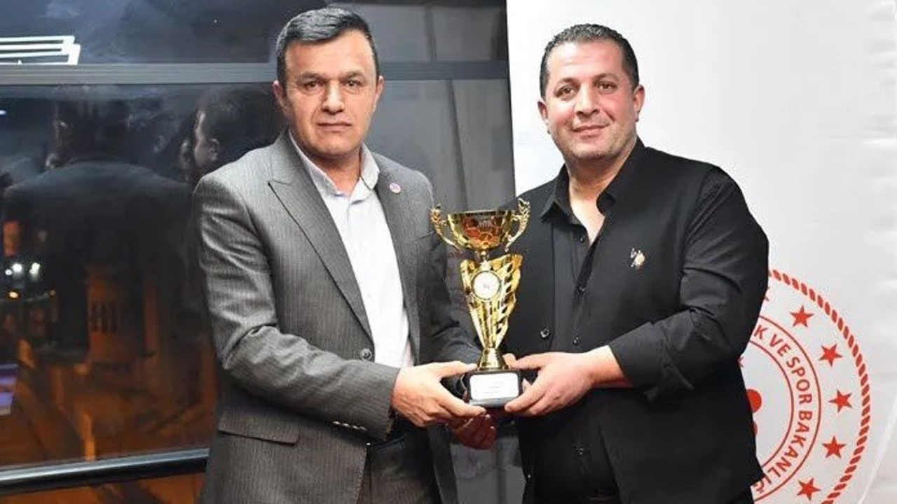 Hakkari’de üç bant bilardo heyecanı
