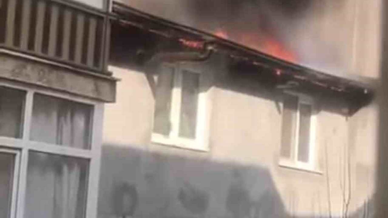Bursa’da çatı yangını paniği
