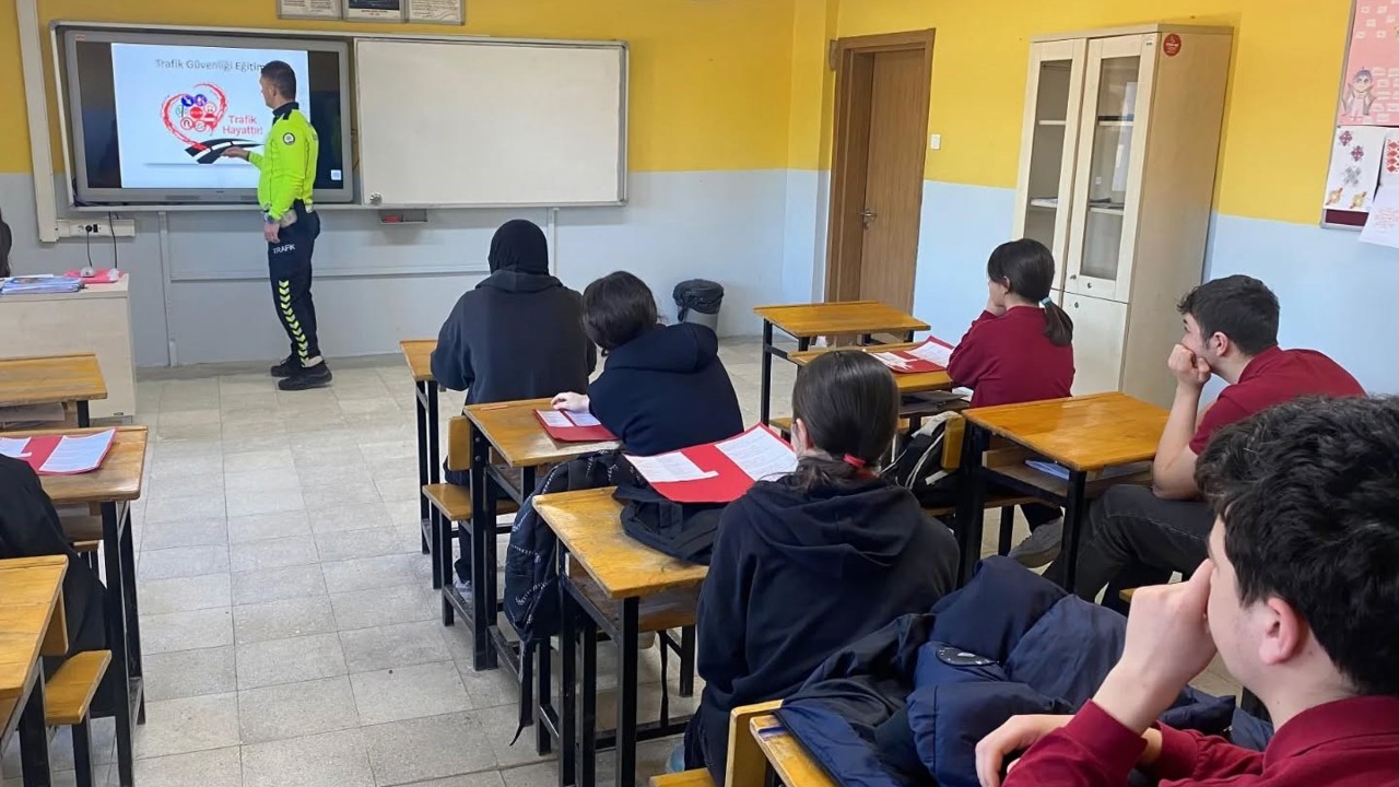 Bilecik’te öğrencilere trafik bilinci eğitimi
