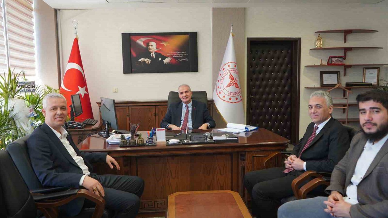 Hekimlerin çalışma şartları ve sağlık sisteminin geleceği Adıyaman’da ele alındı
