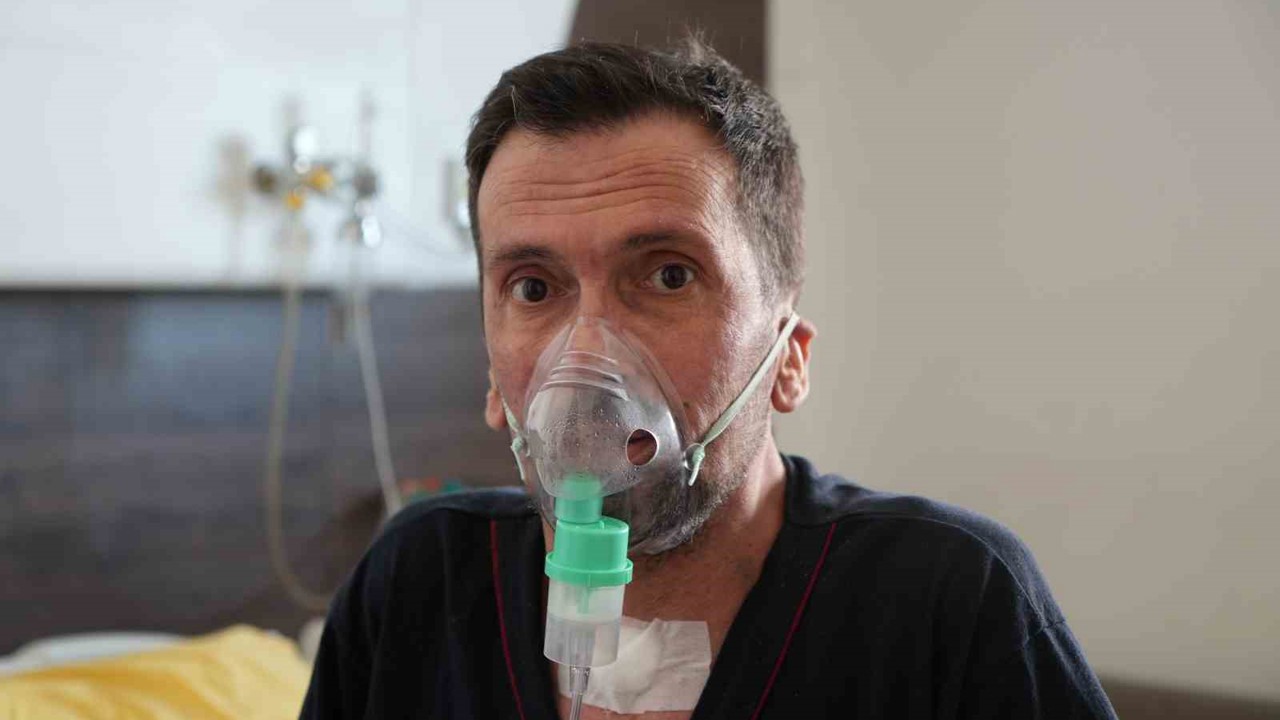 "Yüzde 10 yaşama hakkın kaldı" denilen KOAH hastası yeniden nefes aldı
