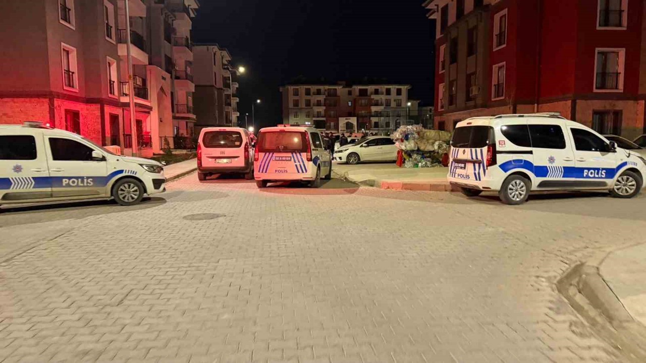 Aranan şahıs kovalamaca sonucu yakalandı
