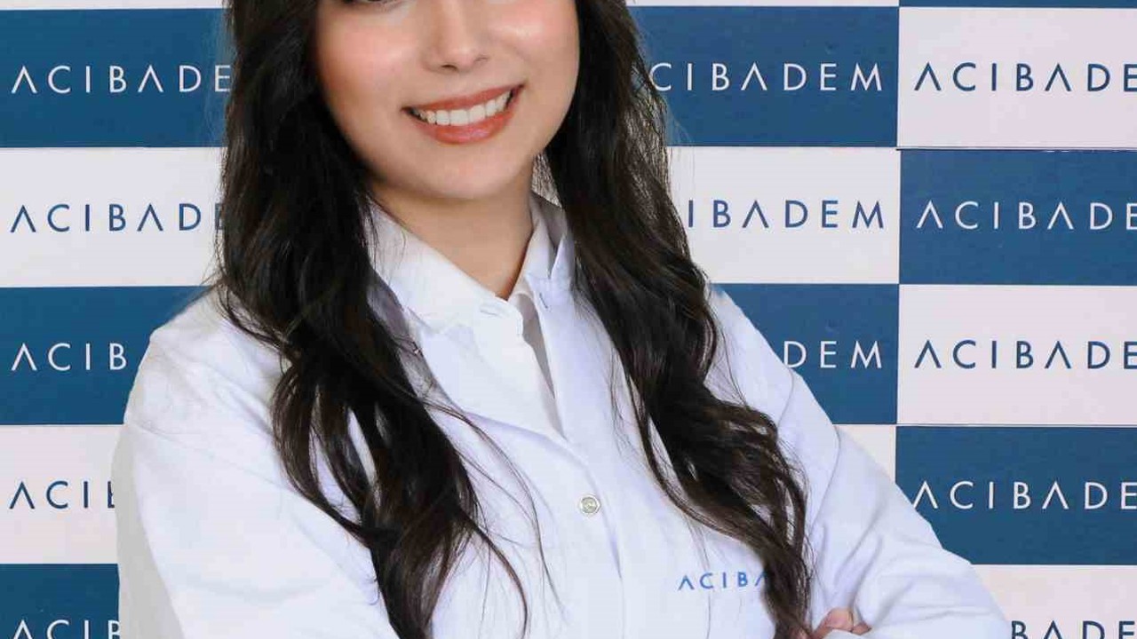 Psikolog Giriş: "Yapay zeka psikoloğum olabilir diyorsanız yanılıyorsunuz"
